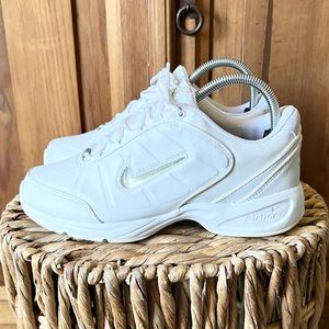 Nike Women's Airliner Stunt Cheer Shoes Color Changing Tabs Size 8